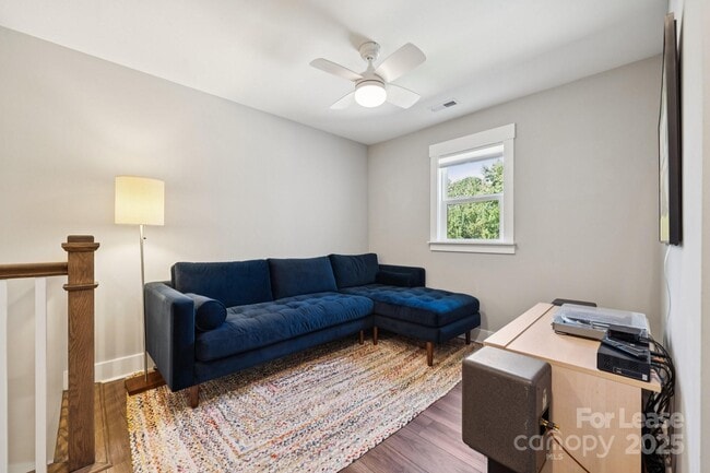 Building Photo - 2507 Marlowe Ave