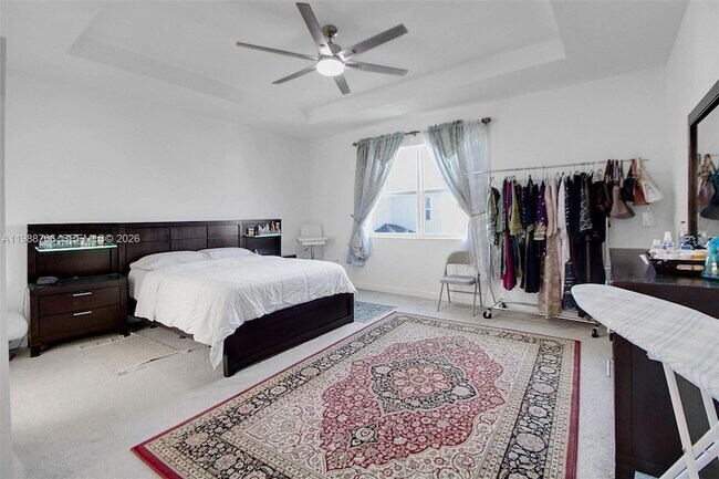 Building Photo - 1382 SE 26th Rd