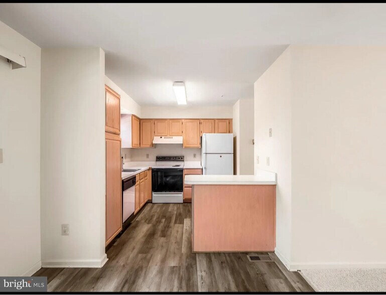 Building Photo - 13706 Captain Marbury Ln