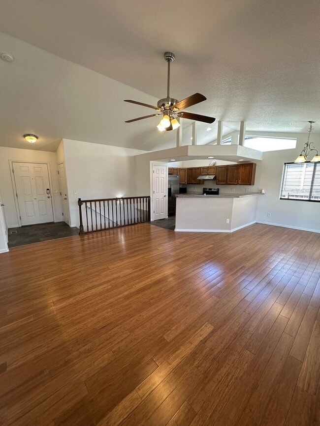 Building Photo - 4 BEDROOM, 3 BATHROOM SINGLE FAMILY HOME WITH OFFICE/BONUS ROOM & 2 CAR ATTACHED GARAGE