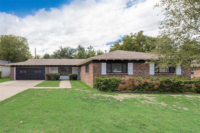 Building Photo - 2325 Shady Grove Dr