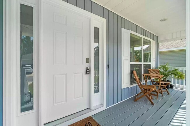 Building Photo - Beautiful, newly built 3-bedroom in South Walton