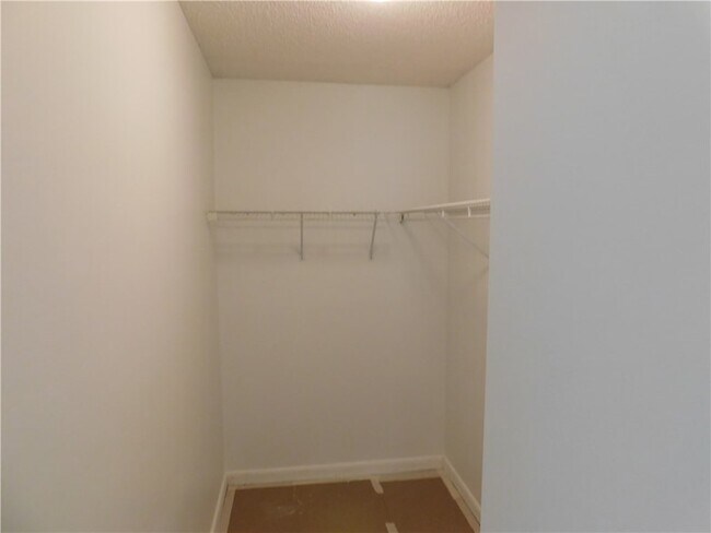 Building Photo - 873 Barber St