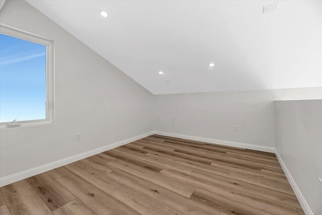 Building Photo - 4050 Cherokee Ave