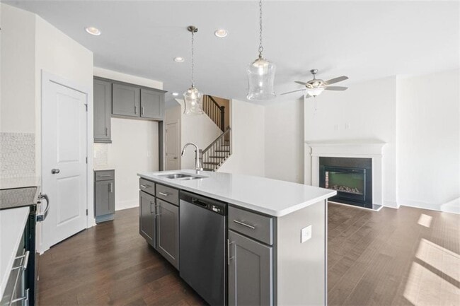 Building Photo - 28 Auburn Valley Wy