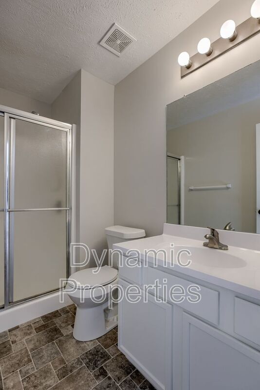 Building Photo - 17821 Lillian St