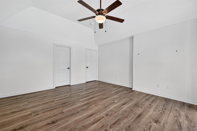 Building Photo - 1803 Cottage Landing Ln