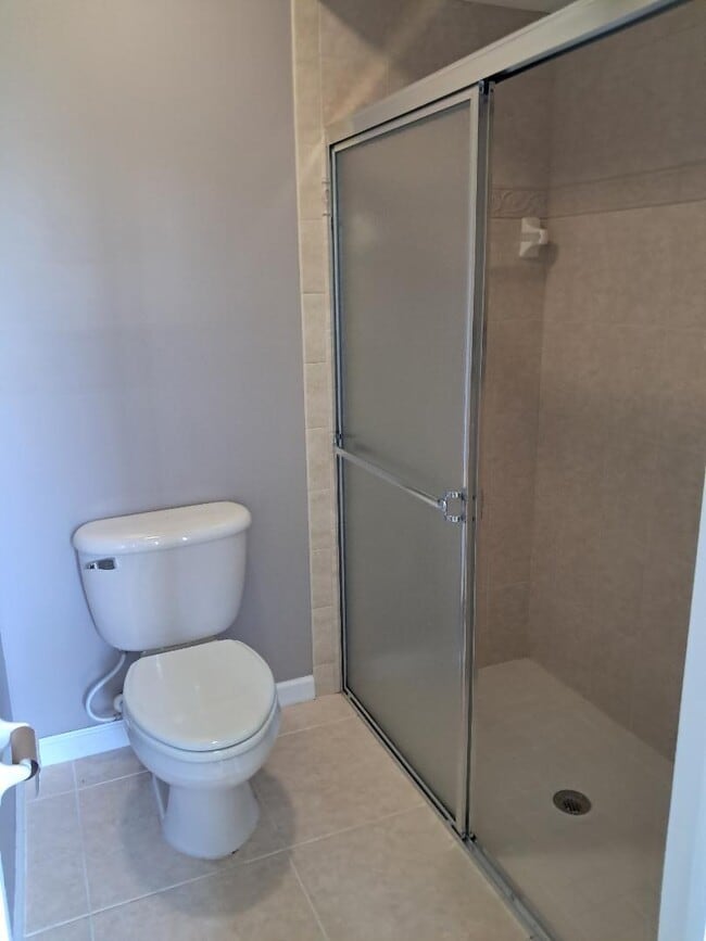 Building Photo - 242 SW Amesbury Ave