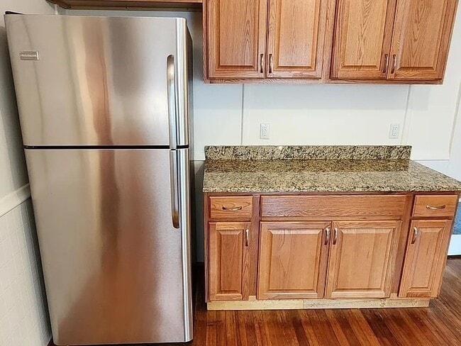 Building Photo - 38 Elmwood St