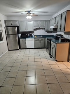 Building Photo - 320 Harry S Truman Dr