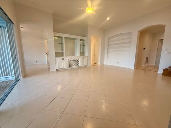 Building Photo - 9041 Bay Harbour Cir