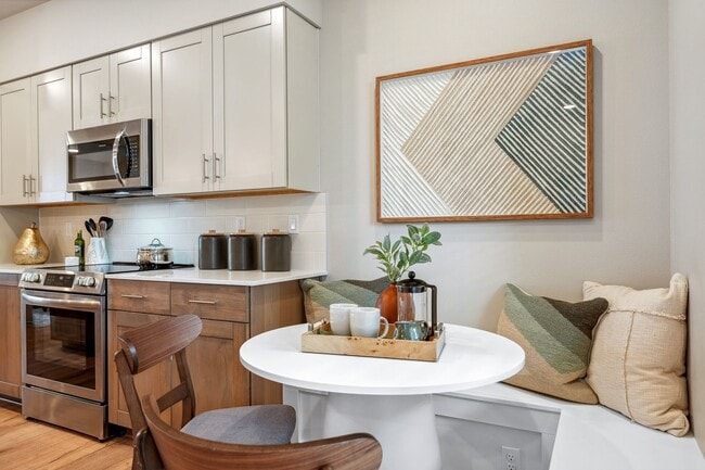 Building Photo - 3 Bed | 3.5 Bathroom | 1626 Sq Ft | $3,400