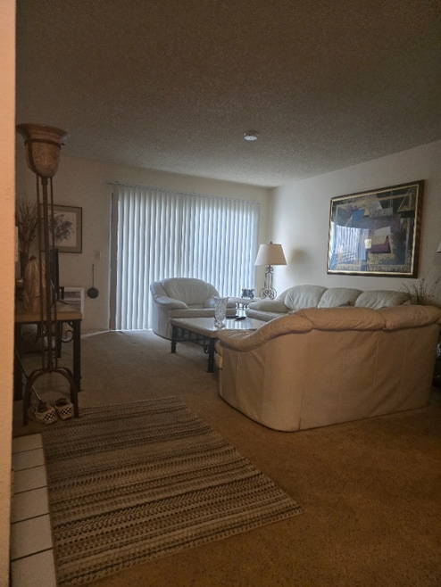 Building Photo - 2300 Fairview Rd