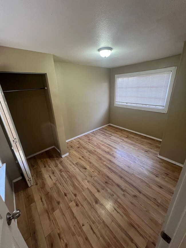 Building Photo - 3 bed 2.5 bath in Heart of Lubbock!