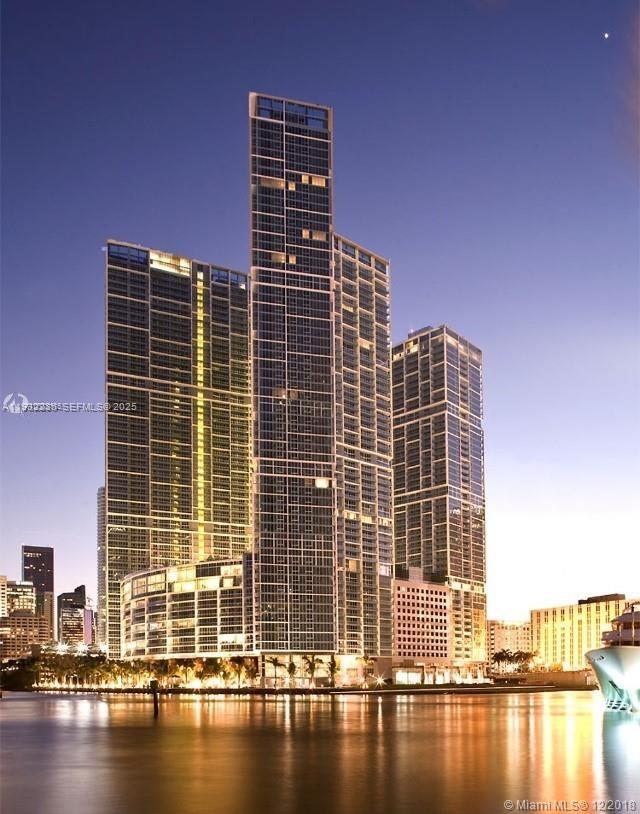Building Photo - 475 Brickell Ave