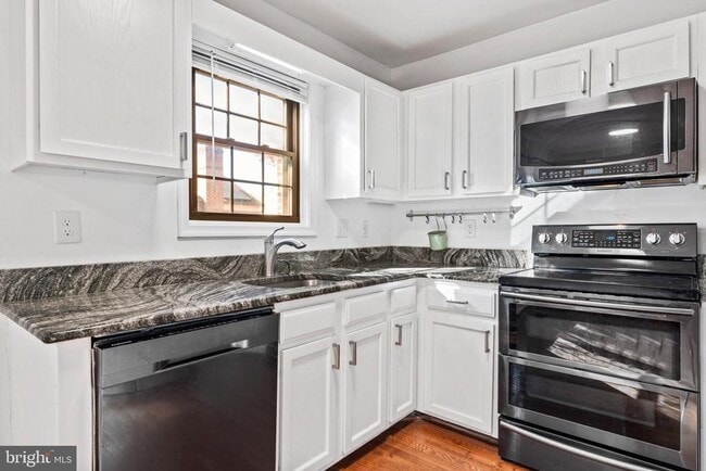 Building Photo - 5416 Wycklow Ct