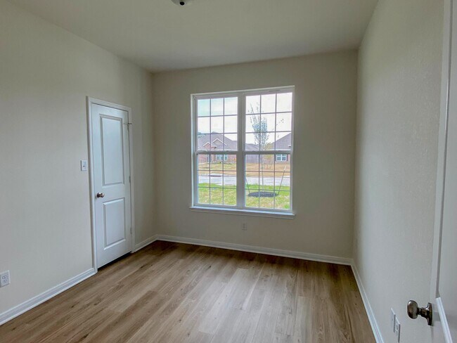 Building Photo - 13409 W Summerchase Cir