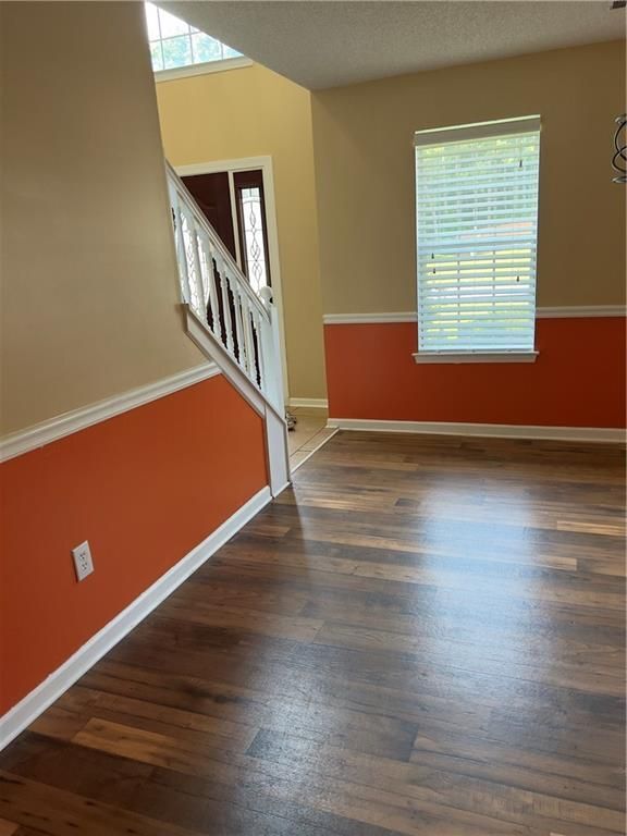 Building Photo - 1576 Rogers Crossing Dr