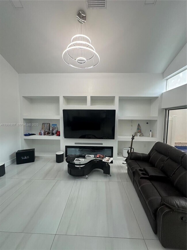 Building Photo - 1130 Oysterwood St