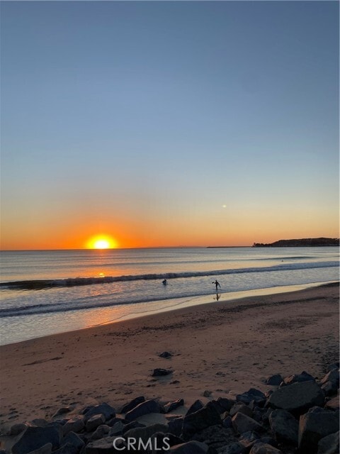 Building Photo - 268 Avenida Montalvo