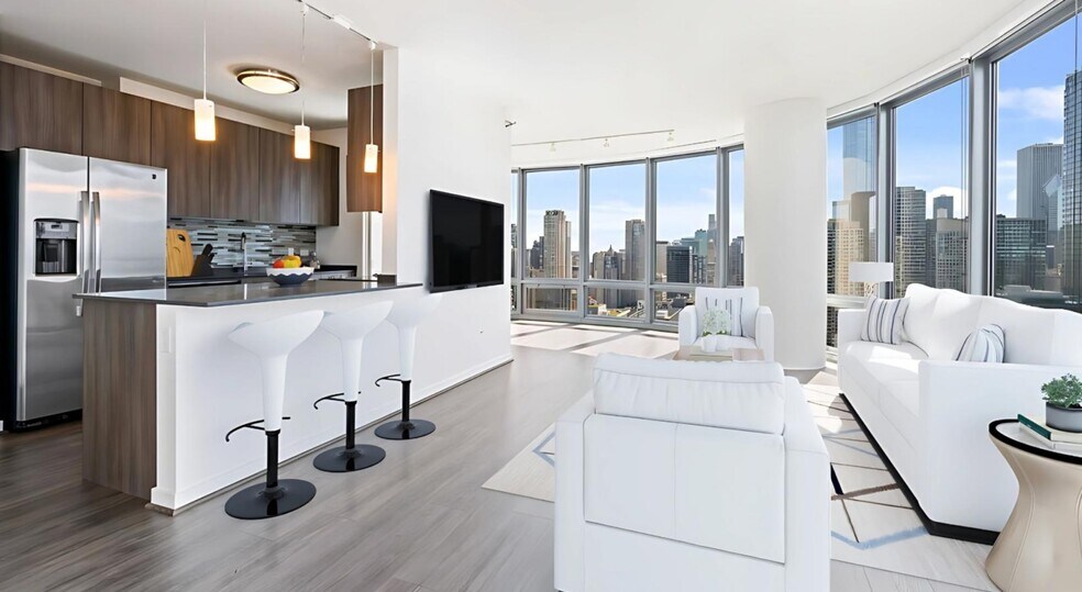 Building Photo - 354 W Hubbard St