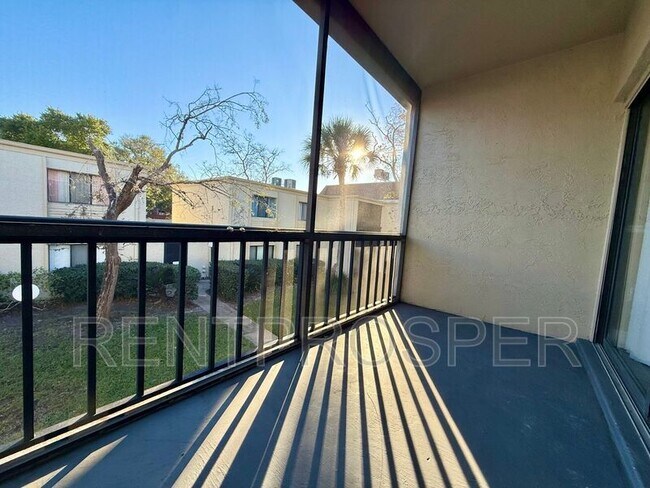 Building Photo - 3242 S Semoran Blvd