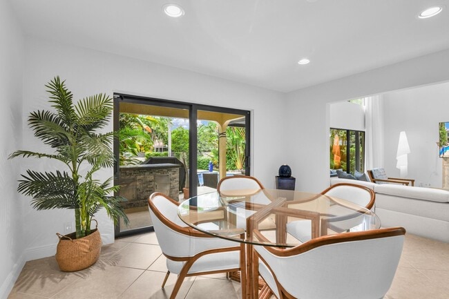 Building Photo - 753 Villa Portofino Cir