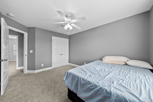 Building Photo - 1116 Eagle's View Dr