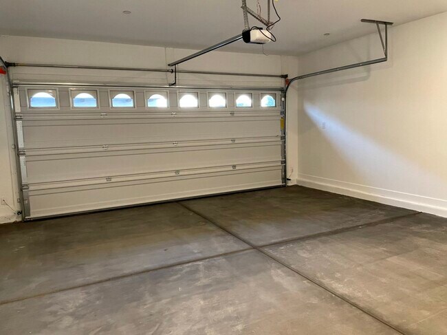 2 Car Garage - 4100 S Pinelake Way