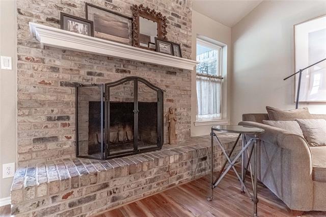 Building Photo - 911 Meadowlark Ln