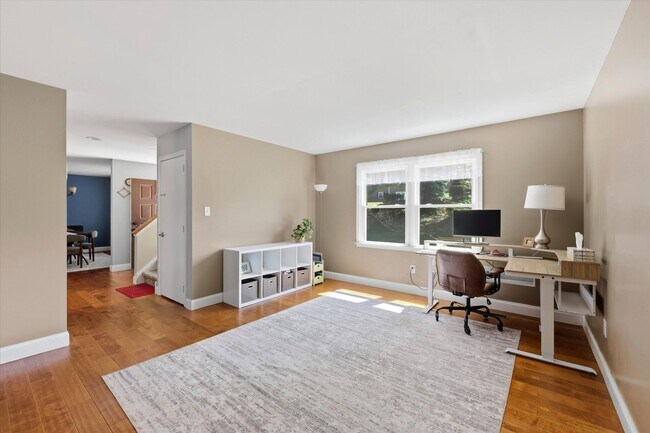 Building Photo - 3B/2.5B Single Family Home In West Chester With Private Back Yard!