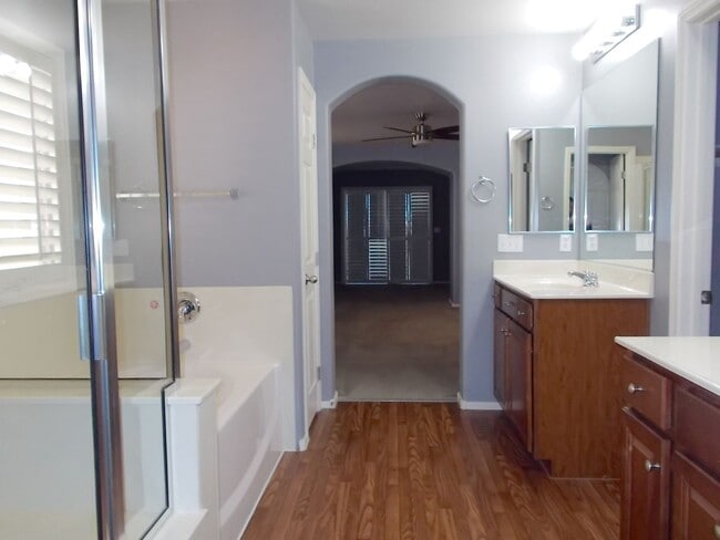 Building Photo - Spacious 3-Bedroom Cul-de-Sac Home in Prime Location