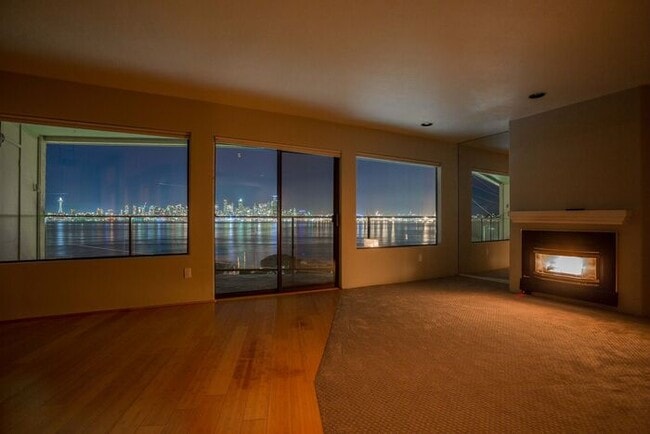 Building Photo - Enormous Waterfront Alki Condo w/ Stunning Views and Rare 2-Car Secure Parking