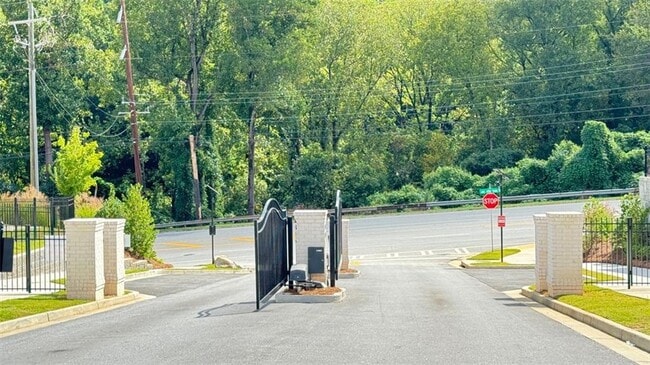 Building Photo - 1479 Creekside Cir NW