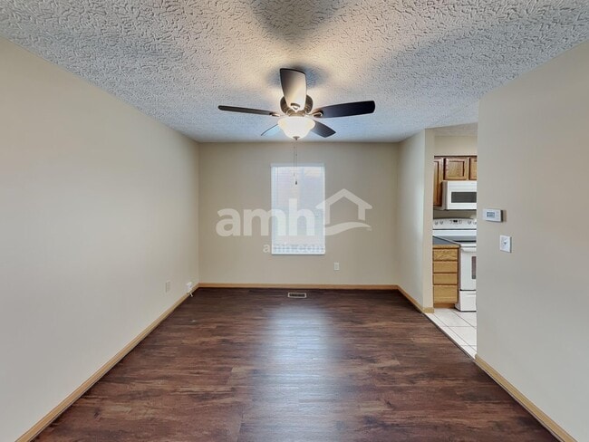 Building Photo - 7908 Windrift Pl