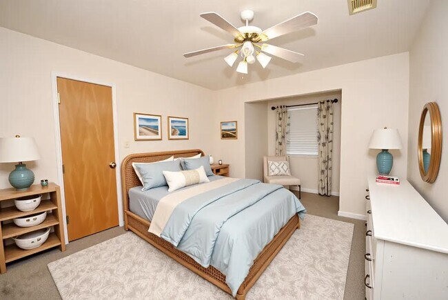 Building Photo - 15007 Pebble Bend Dr