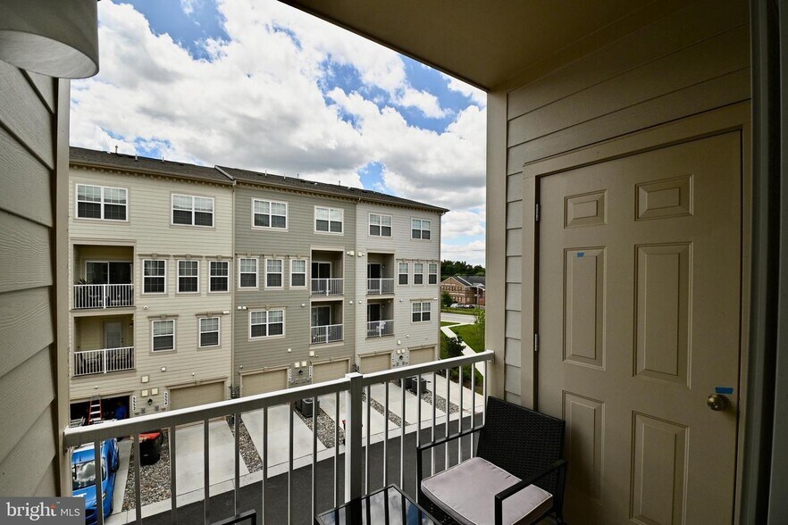 Building Photo - 5555 Lanteen St