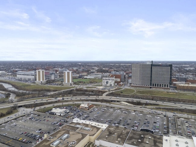 Building Photo - 1710 Hess Blvd