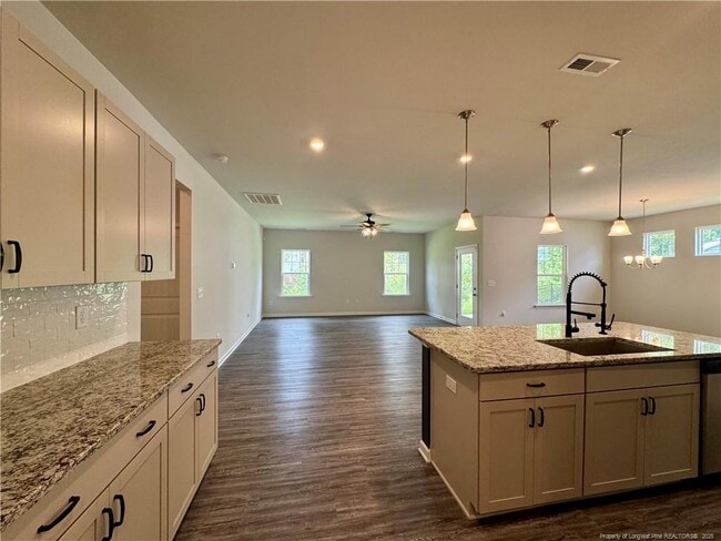 Building Photo - 107 Altair Ln