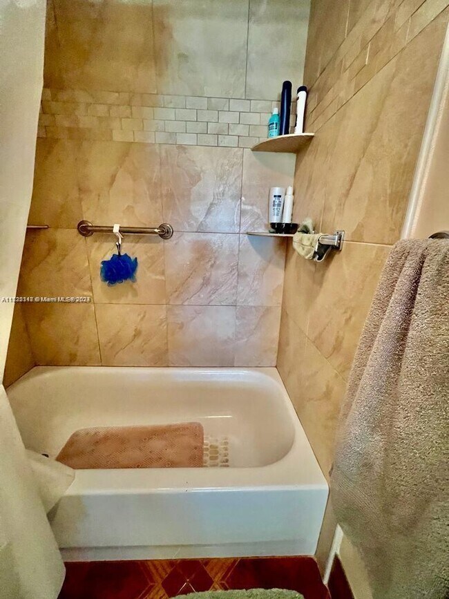 Building Photo - 701 SW 141st Ave