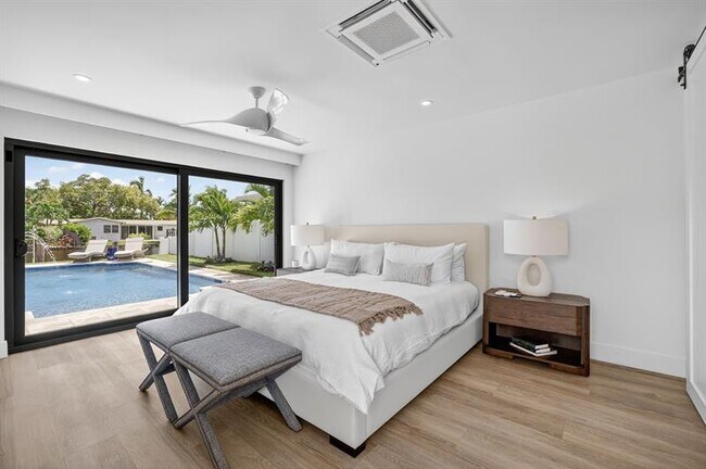 Building Photo - 2157 Coral Gardens Dr