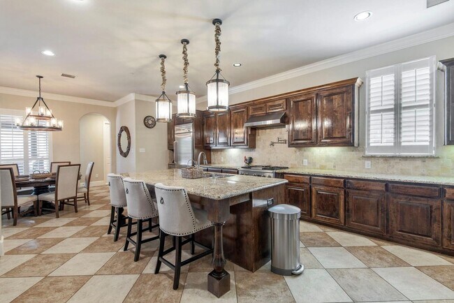 Building Photo - 2264 Hermitage Dr