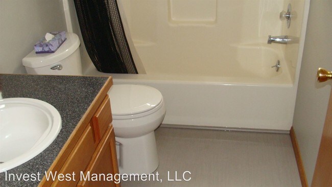 Building Photo - 3 br, 2 bath House - 2515 NE 83 Way