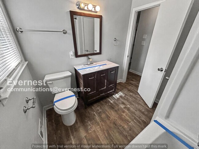 Building Photo - 3 Bed/2 Bath Home with Attached Garage / Pet-Friendly / Available Now!