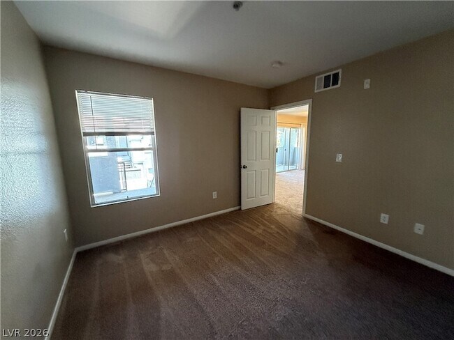 Building Photo - 6955 N Durango Dr
