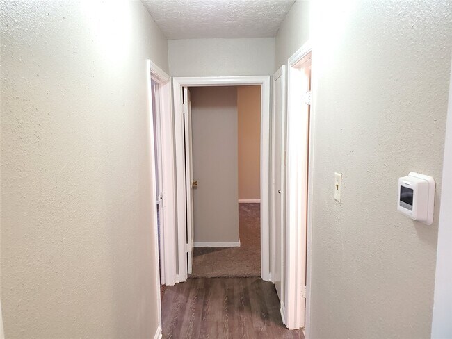 Building Photo - 5318 Doulton Dr