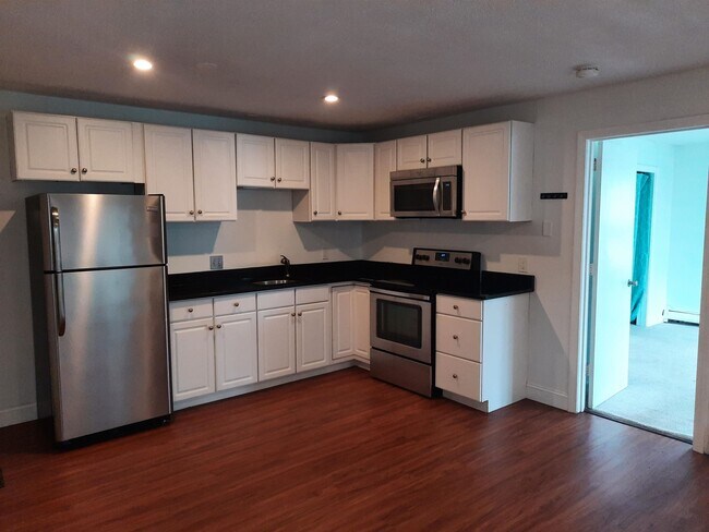 Building Photo - 7 Autumn Leaf Dr