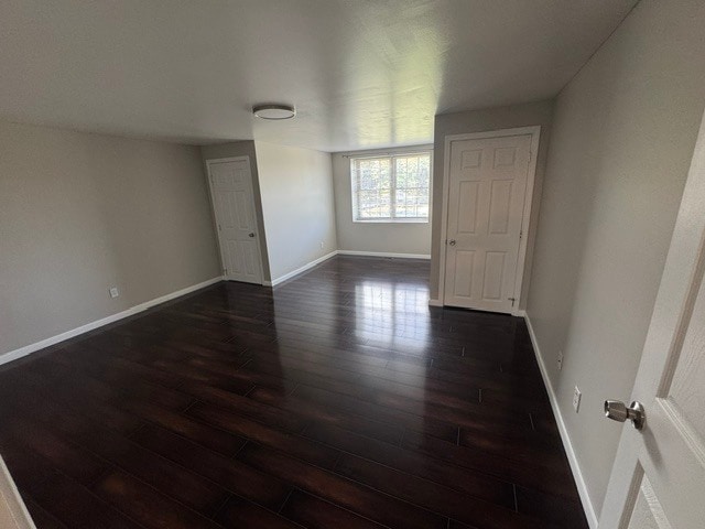 Building Photo - 2 bedroom townhouse.