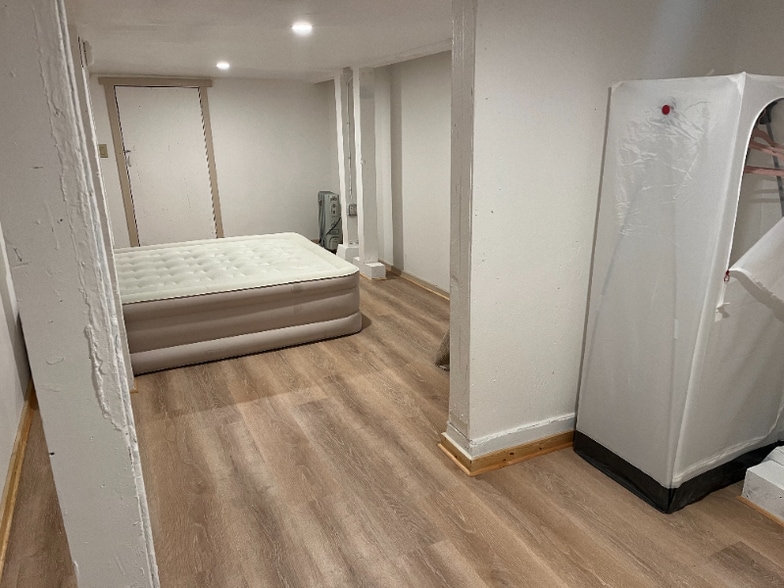 Building Photo - 975 Howard St