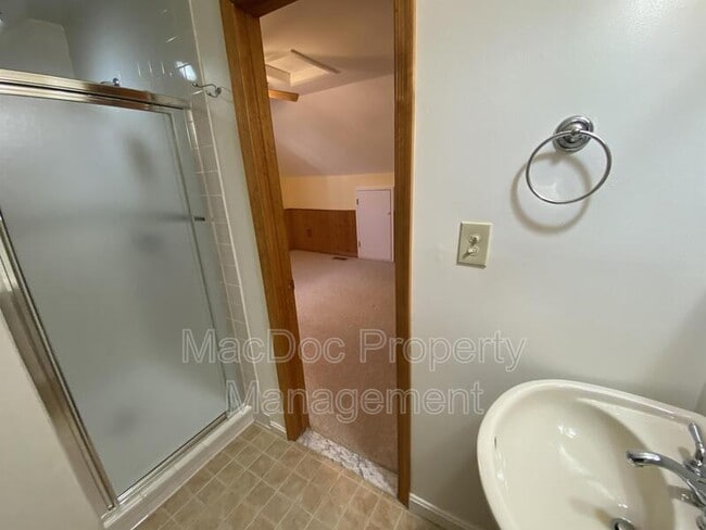 Building Photo - 549 Harrison Cir